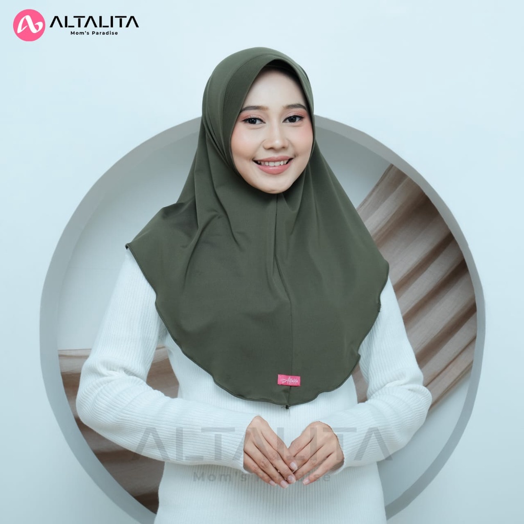 Altalita - Jilbab Sport Instan Menutup Dada Hijab Bergo Hamidah Size M Jersey Premium Kerudung Instan Qaila Penguin Cocok Untuk Sekolah Olahraga Volly Futsal Senam dan Sehari-Hari