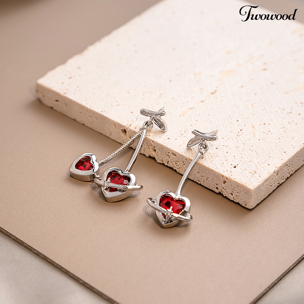 Twowood 1pasang Liontin Anting Asimetris Geometris Splicing Fashion Cinta Hati Merah Berlian Imitasi Telinga Studs Perhiasan Aksesori