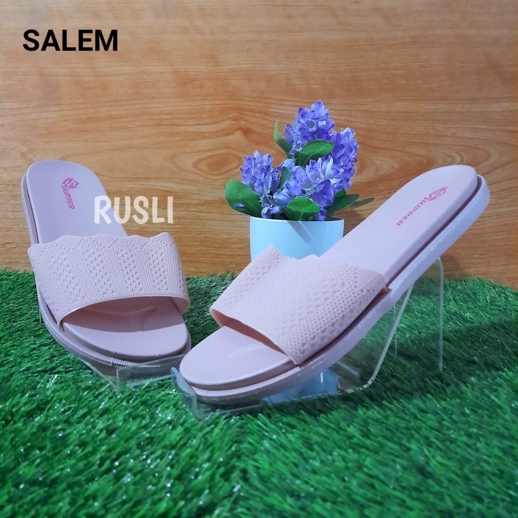 (COD) Sandal Santai Teplek Wanita Jelly Import Balance 956
