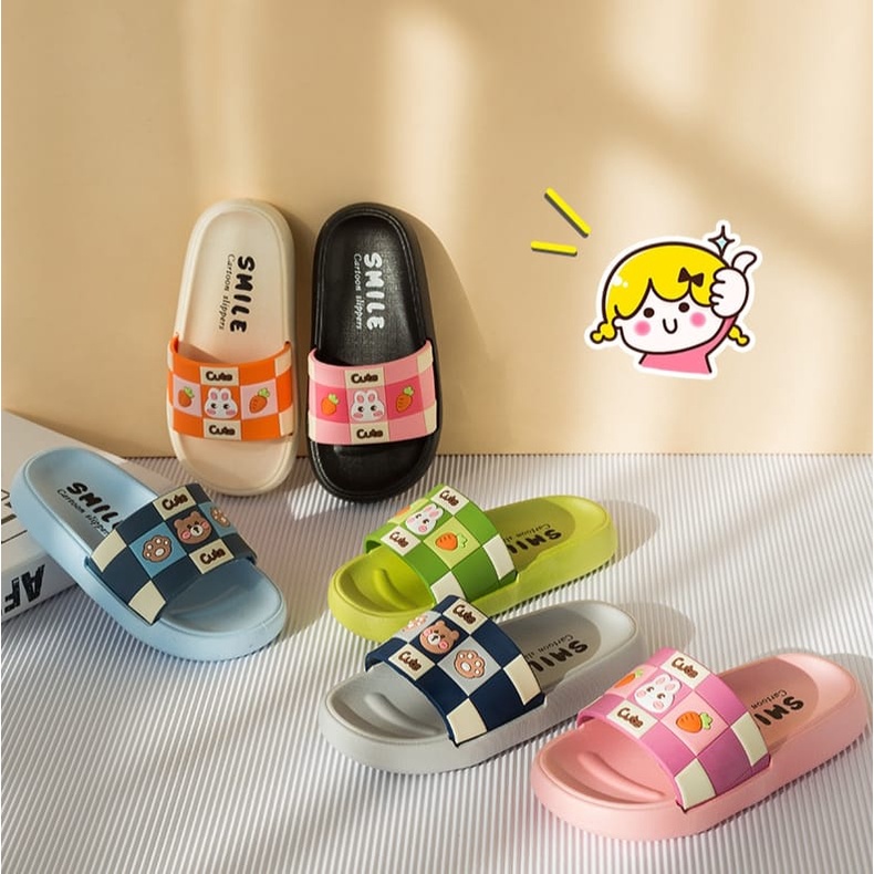 TOPGROSIR LV0254 Sandal Selop Anak Import Motif Smile/ Selop Karet Slippers Cartoon