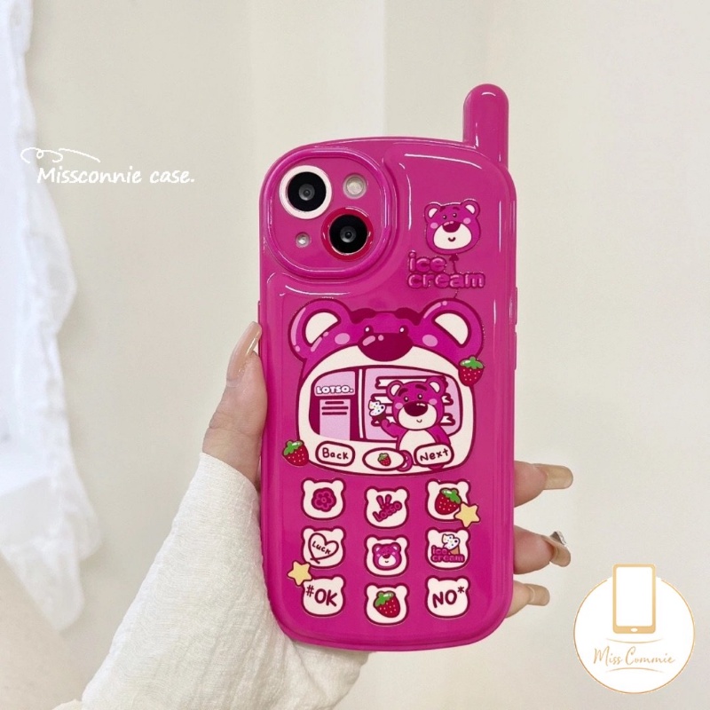 IPHONE Kartun Indah Strawberry Bear Manyo Case Kompatibel Untuk Iphone11 13 14 12 Pro MAX 7Plus 8Plus 78 Plus XR X XS MAX SE 2020 Kepribadian Retro Bentuk Ponsel Seluler Penutup Glossy