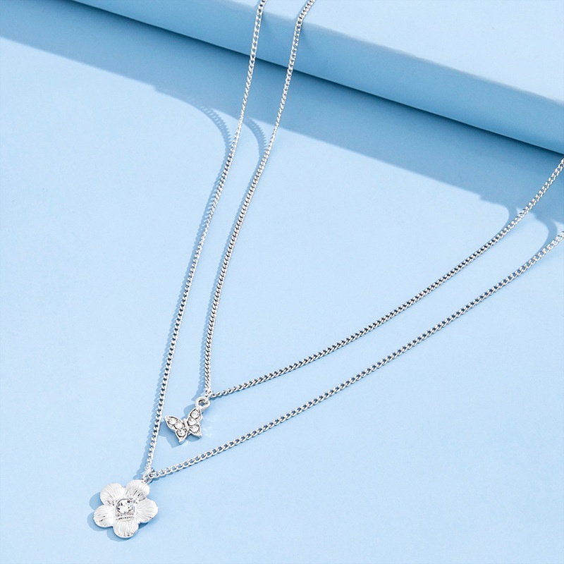 Modis Dan Mewah Liontin Kupu-Kupu Berlian Tiga Dimensi Dengan Kalung Berlapis Ganda, Rasa Desain Kecil INS Gaya Kalung Liontin Bunga Lima Kelopak