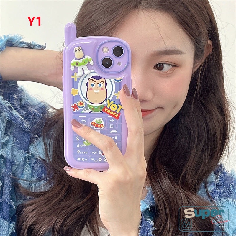 IPHONE 3d Kartun Boneka Kepribadian Retro Ponsel Bentuk Case Kompatibel Untuk Iphone13 11 14 12 Pro MAX XR X7 8 Plus SE XS MAX 2020lucu Strawberry Bear Manyo Toy Story Glossy Lembut Tpu Cover