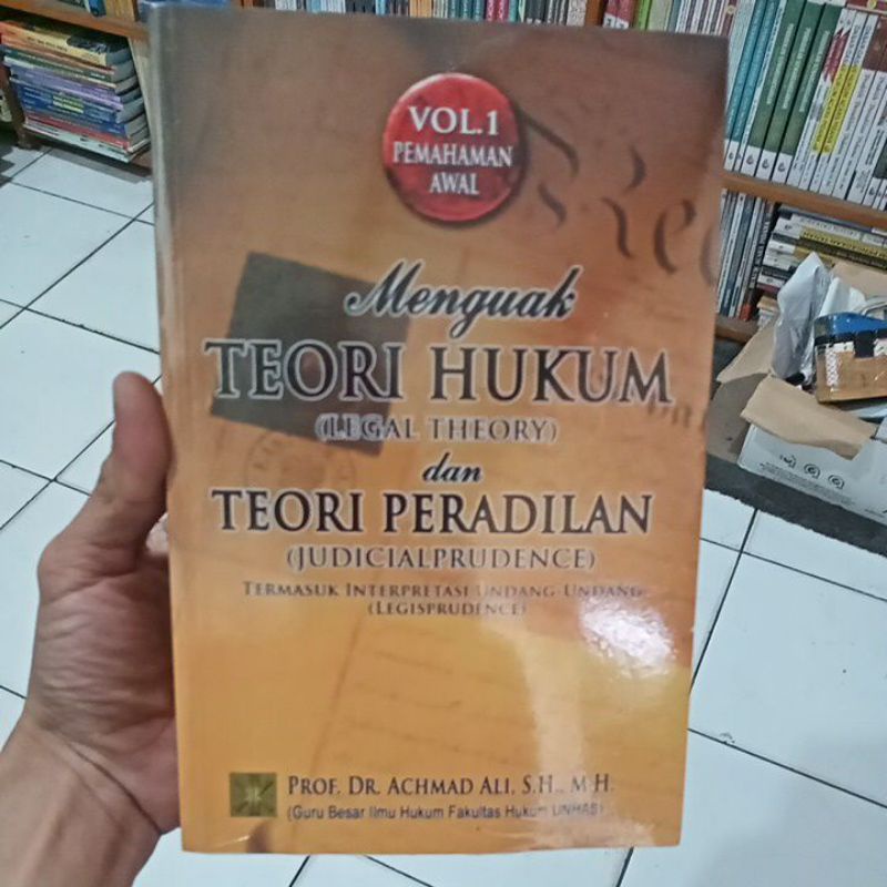 

buku menguak teori hukum dan teori peradilan termasuk interpretasi undang-undang