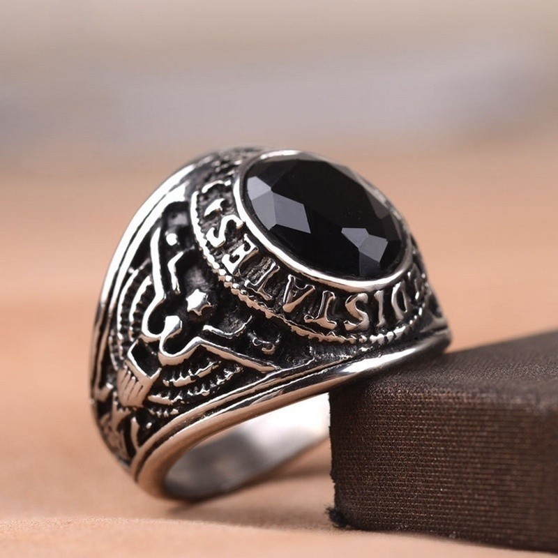 [X C Perhiasan] Pria Cincin Permata Hitam Western Punk Geometris Vintage Alloy Merah Karang Permata Zultan Permata Cincin Aksesoris Fashion