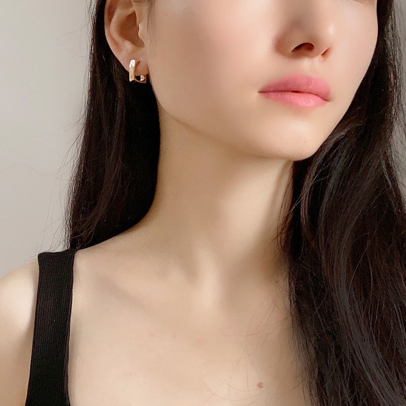 We Flower Anting Hoop Bentuk Persegi Geometris 14K Gold Gaya Vintage Korea Untuk Wanita