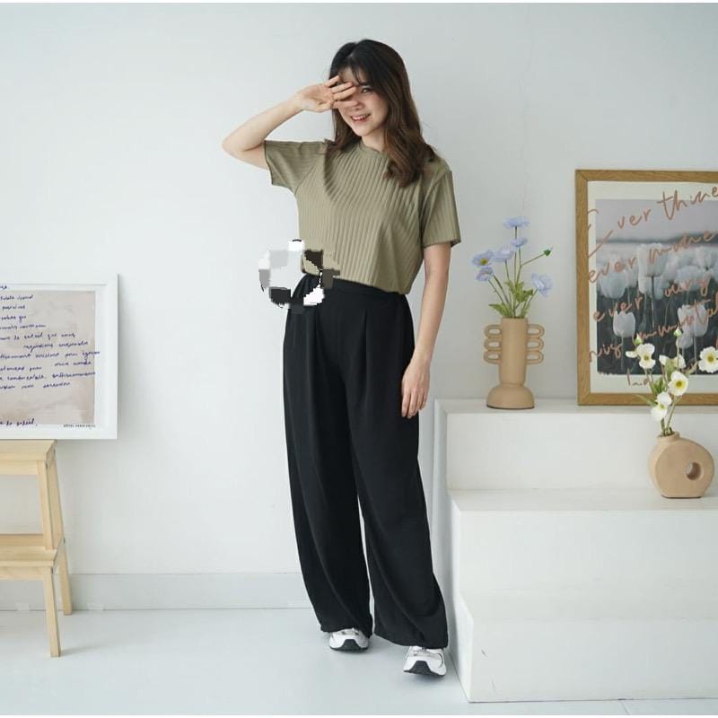 BEFAST - ZFS OOTD WANITA TSHIRT QELA / SIERA HORNET KNIT CROP TOP / Pakaian Wanita Terbaru / Kaos Crop Polos / Outfit Wanita Remaja ABG Trendy / Fashion Kekinian Wanita Remaja / Tshirt Lengan Pendek Terlaris / OOTD Wanita Ala Style Korean