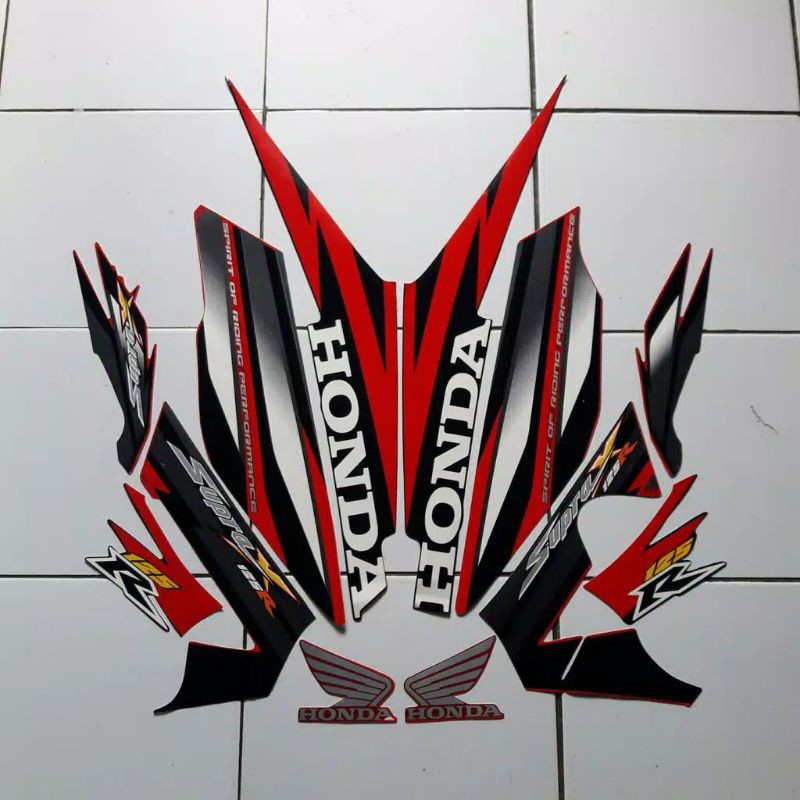 striping sticker lis body honda supra x 125 r thn 2006 hitam merah