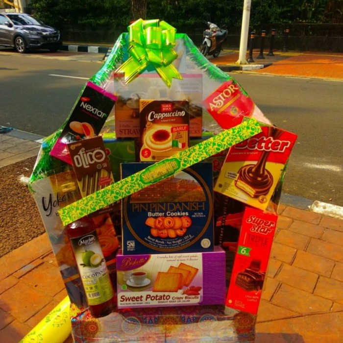 

Parcel Snack Kue Lebaran