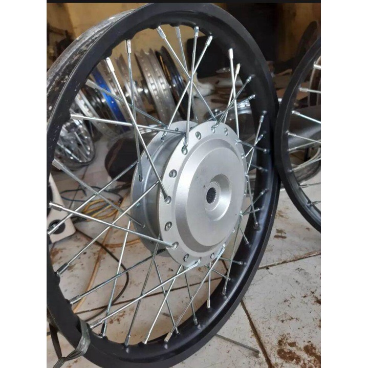 velg pelek jari-jari BELAKANG Honda beat Vario110 Ring 17