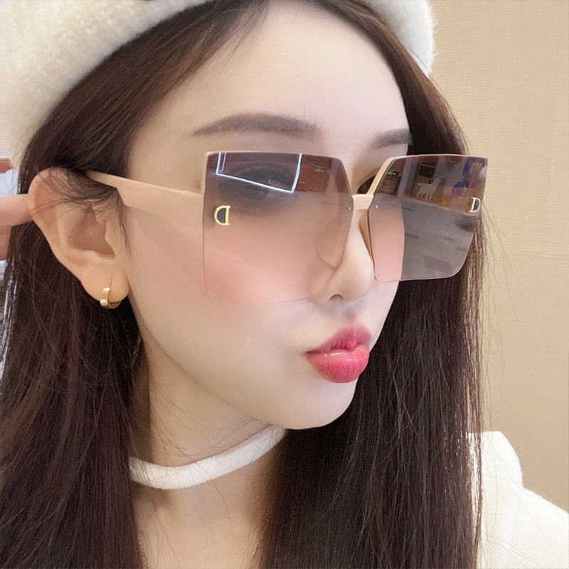 (YUZHU) Kacamata Hitam Setengah Bingkai Berbentuk D Fashion Korea Untuk Wanita INS Gaya Oversized Square Frame Sunscreen Sunglasses