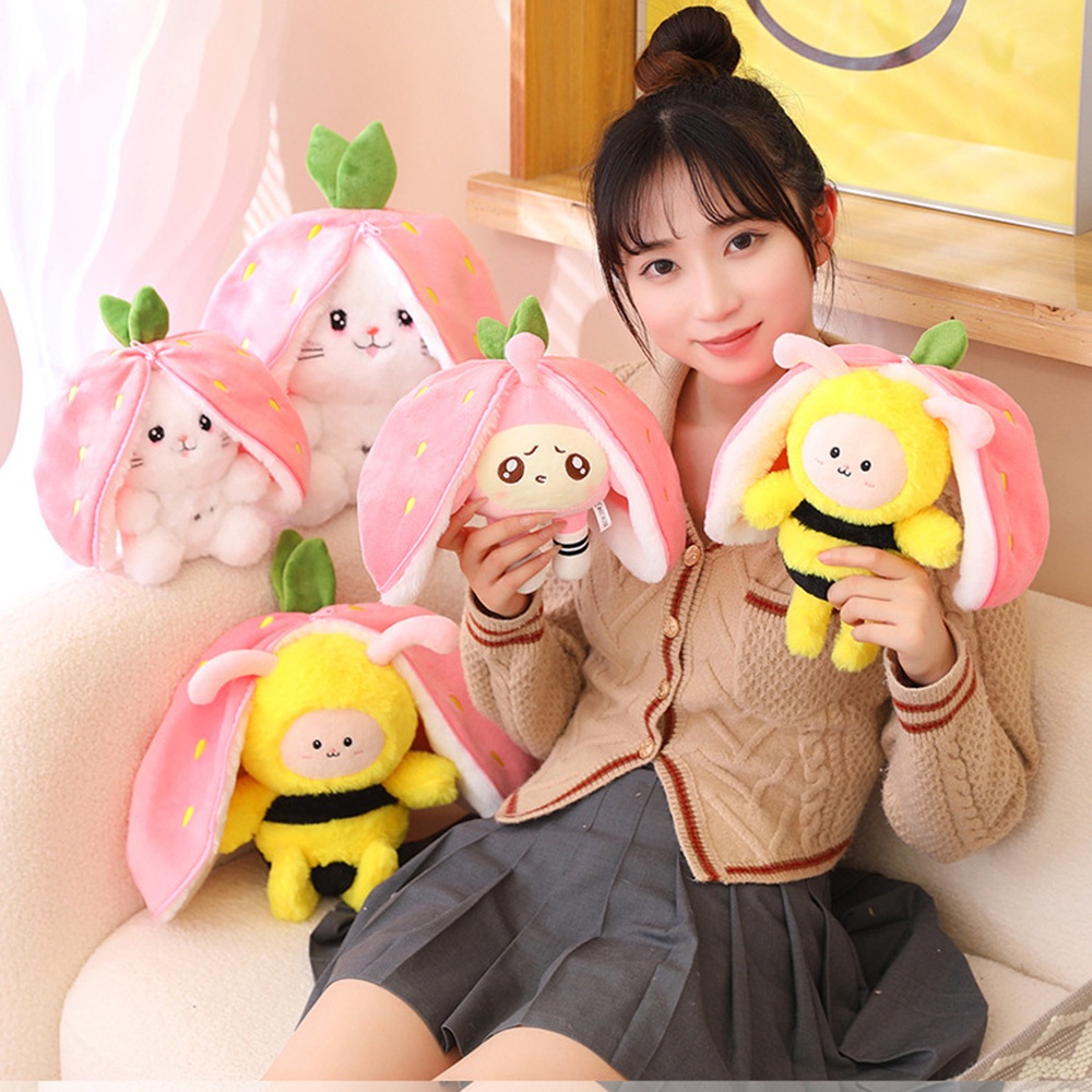 Bantal Boneka Strawberry Plush Transformasi Lucu Kartun Kelinci Telur Boneka Anak Kenyamanan Mainan