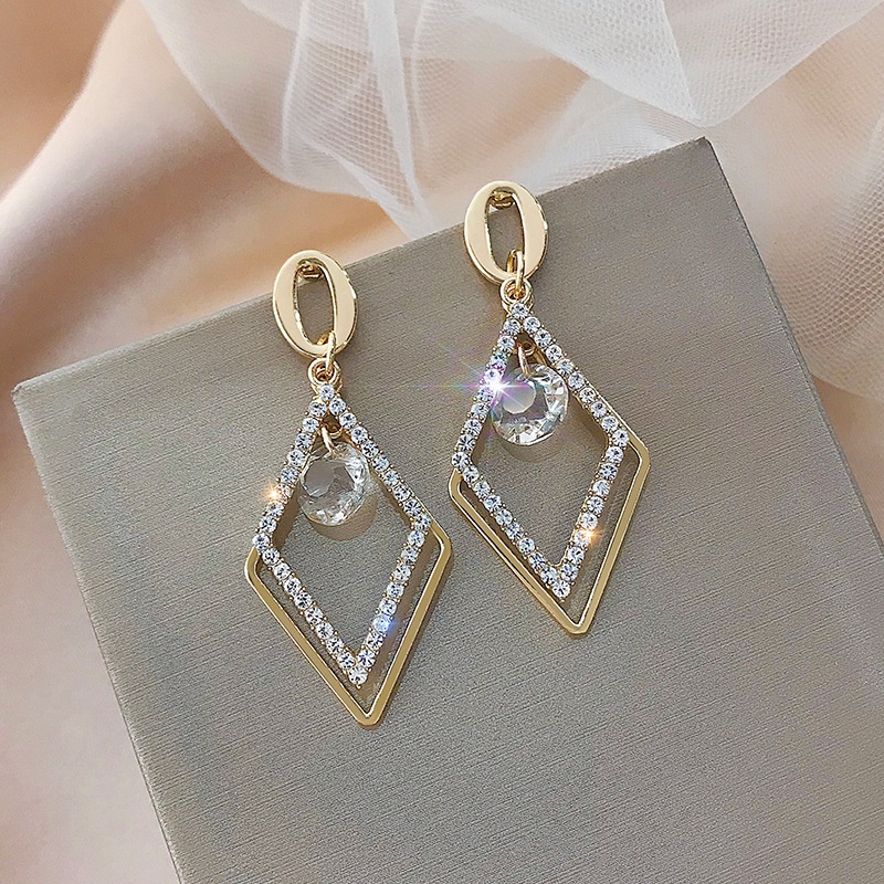 S925 Jarum Perak Korea Geometris Berongga Berbentuk Berlian Trendi Kepribadian Temperamen All-Match Zirkon Anting Earrings Wanita