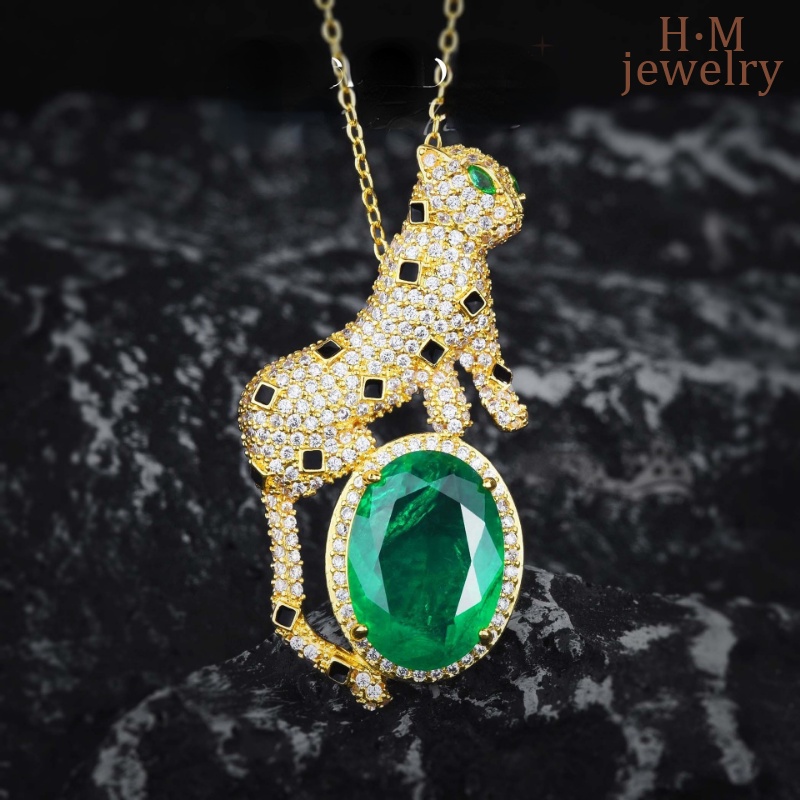 Kalung Leopard Lvzuan Liontin Leopard Emerald Terbaru