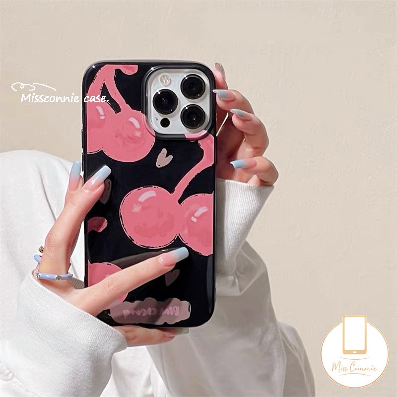 IPHONE Kartun Pink Cherry Gadis Keren Casing Ponsel Hitam Kompatibel Untuk Iphone11 14 13 12 Pro Max 7plus XR 78 Plus X XS Max SE 2020 Lucu Cinta Hati Smiley Shockproof Glossy Soft Cover