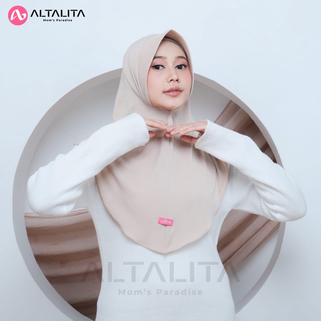 Altalita - Hijab Bergo Instan Qaila Penguin Size M Kerudung Sport Hamidah Menutup Dada Jilbab Instan Terbaru Bahan Jersey Premium Cocok Untuk Sekolah Olahraga Volly Futsal Senam dan Sehari-Hari