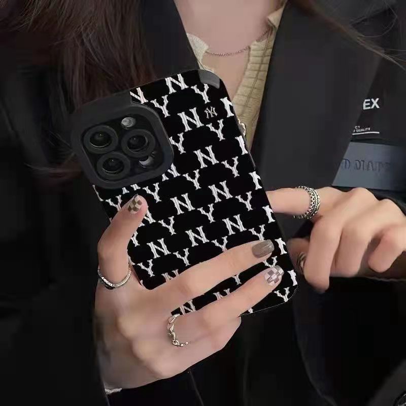 【Lamb Skin】City Girl Black NY character Soft Case for IPhone 6S 7 Plus 8 Plus X XS XR XS Max 11 13 12 14 PRO Max 14 Plus 12 13 Mini Camera Protect Women's Fashion