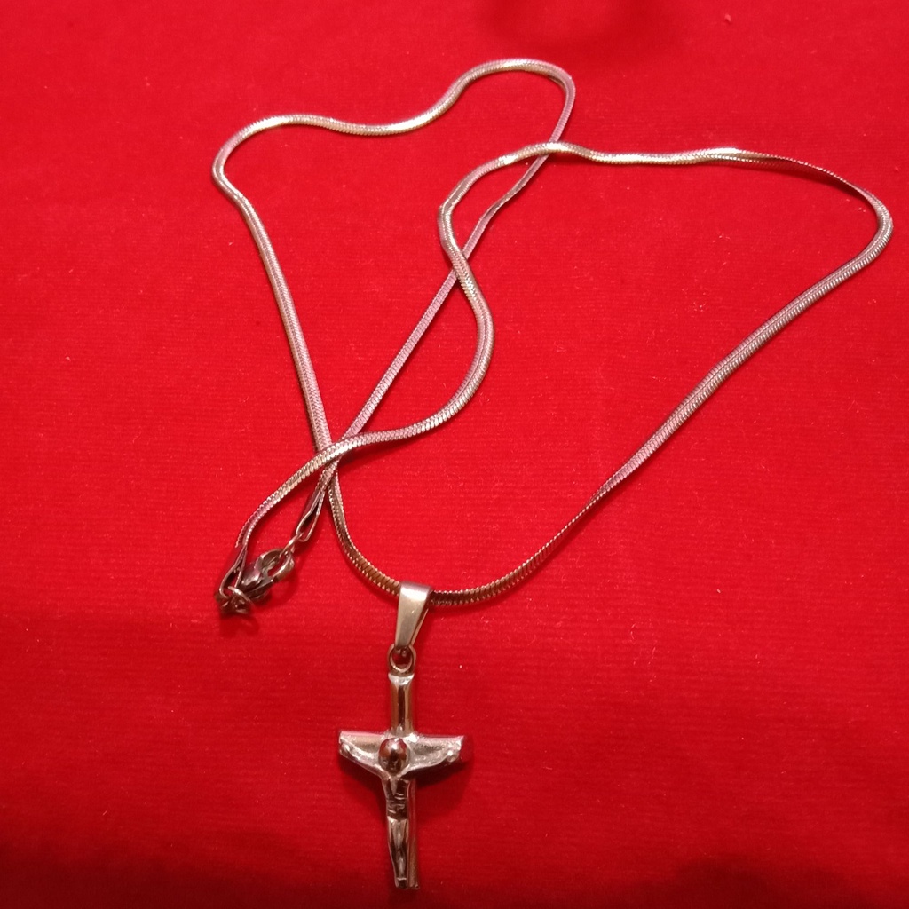Kalung + Liontin Salib Silver Titanium Asli Anti Karat & Anti Pudar ( Pria Wanita )