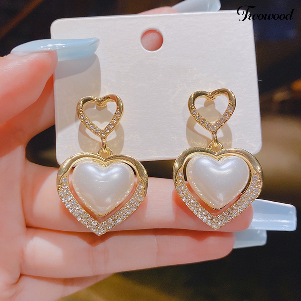 Twowood 1pasang Anting Pejantan Bling Berlian Imitasi Berongga Cincin Elegan Berbentuk Hati Mutiara Imitasi Drop Earrings Perhiasan Aksesoris