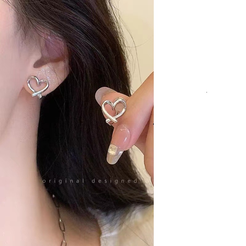 Anting Hati Berongga Korea Anting Wanita Berbentuk Hati Sederhana Anting Serbaguna Sehari-Hari