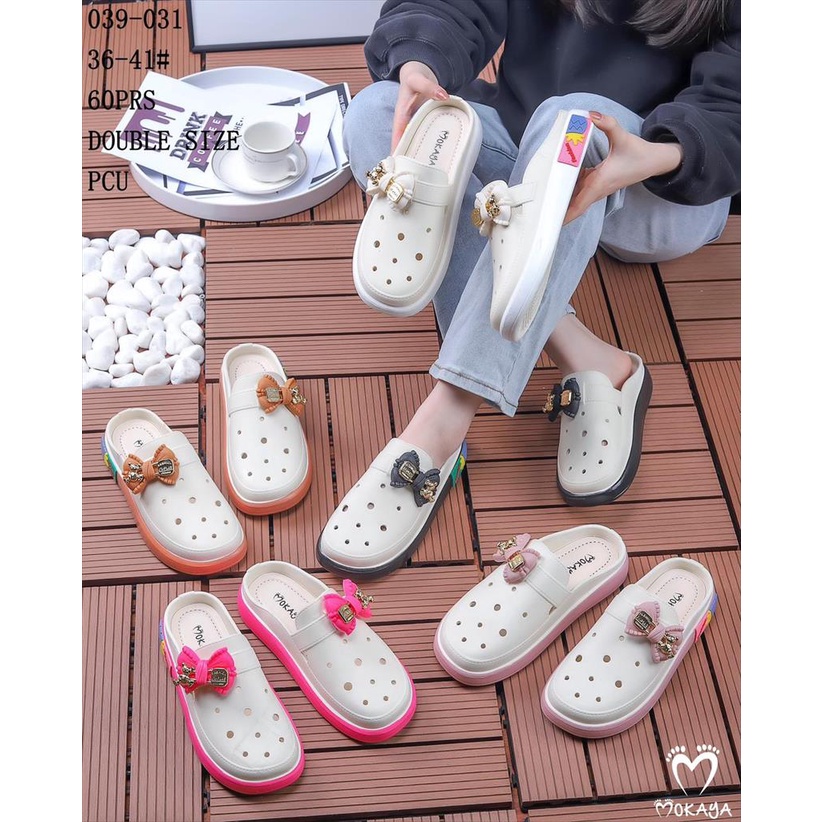 Sandal Slop Jelly Bakpao Wanita Gesper Kotak Besar dan Pita Kupu Besar Permata Bear Super Keren Casual Trendy Import Mokaya / Size 36-41 (039-03/039-031)