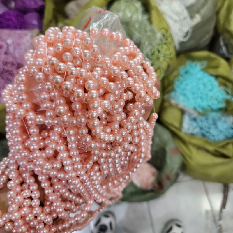 MUTIARA SINTETIS BERAT / MUTIARA JAHIT KILAU SULIT MENGELUPAS UKURAN 6MM PER PACK/ BUNGKUS ISI 20 RENTENG PER 1 WARNA ( KATALOG KE 1 )