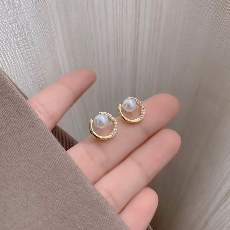 YEEZII Anting Tusuk Mutiara Zircon Mewah Earing Emas Untuk Perhiasan Aksesoris Fashion Wanita