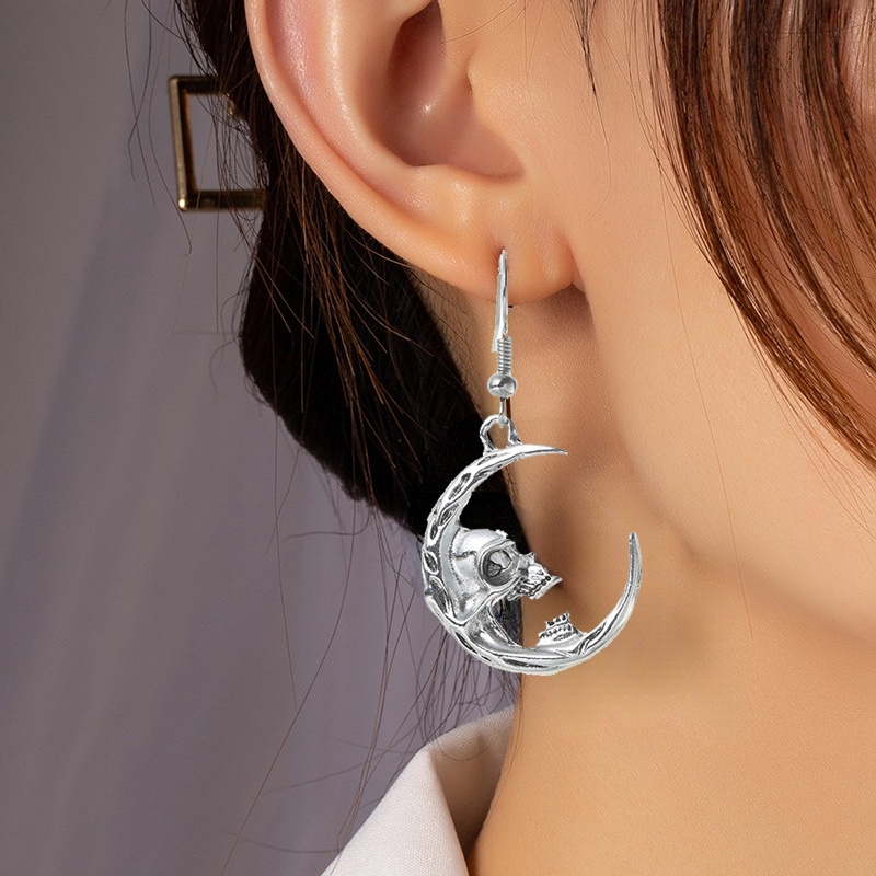 1pasang Anting Liontin Tengkorak Gaya Gotik/Fashion Retro Crescent Skeleton Drop Earrings Untuk Wanita