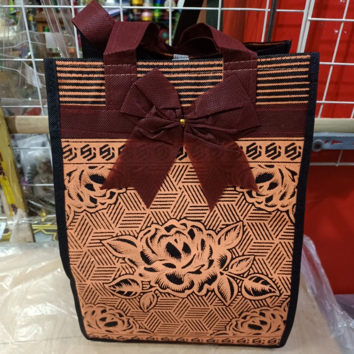 

⭐BISA COD⭐ tas spunbond batik khusus nasi box 22 isi 12 pcs terlaris dan termurah