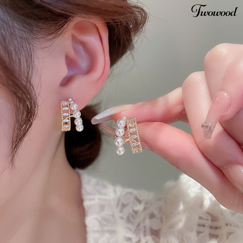 Twowood 1pasang Anting Pejantan Hias Mutiara Imitasi Gaya Vintage Perancis Pengerjaan Halus Berdandan Elegan Cubic Zirconia Split Hoop Earrings Perhiasan Aksesori