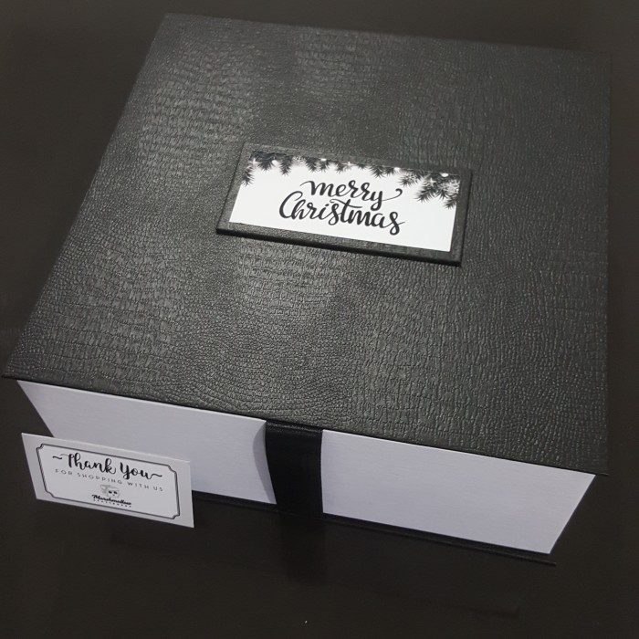 

⭐BISA COD⭐ 25 x 25 x 8cm Kotak kado gift box hampers dus hadiah packaging - Buku, Inner Light
