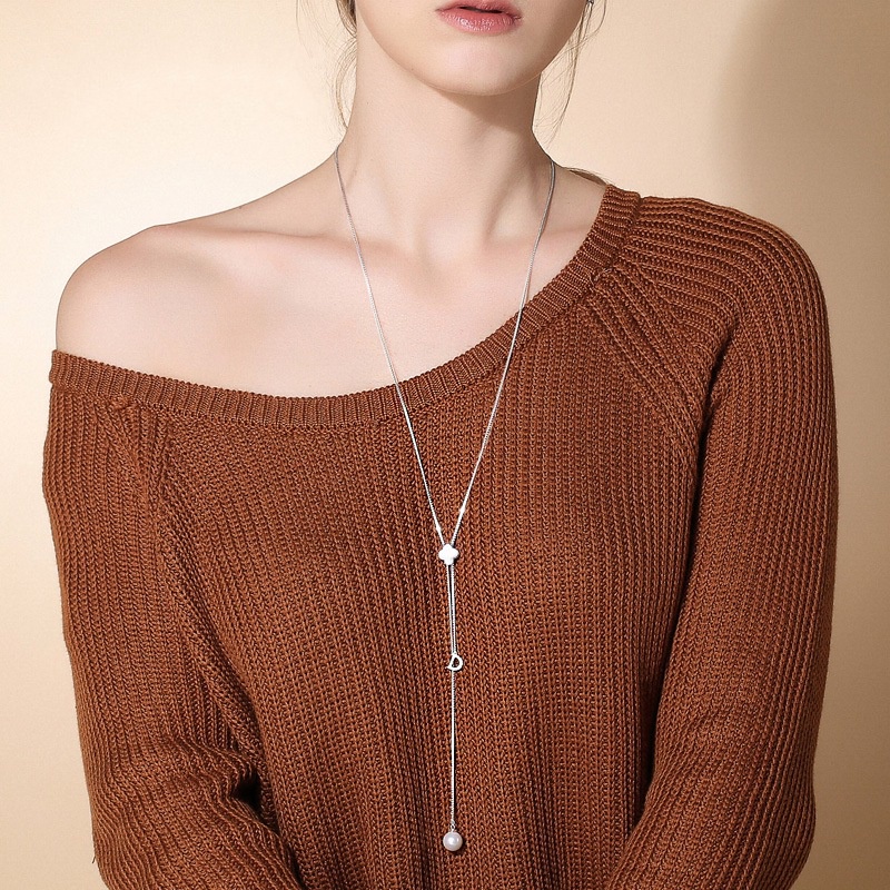 Goldkingdom Fashion Perhiasan Aksesoris Ready Stock Desain Perak Disepuh Kalung Perempuan Liontin Empat Daun Semanggi Mutiara Sweater Rantai Dan Musim Dingin