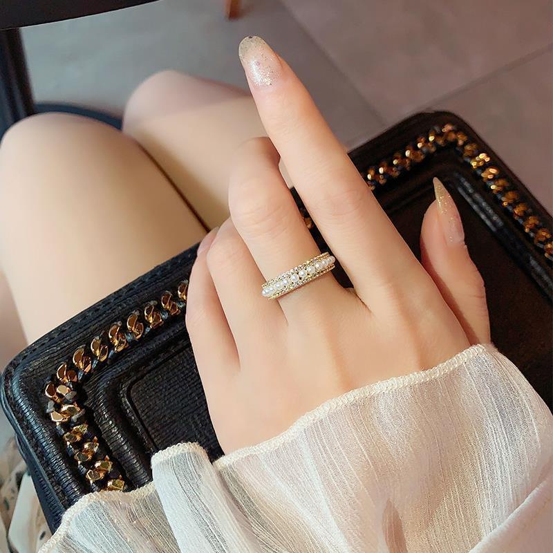 Cincin Mutiara Berlian Berkilau Emas Pembukaan Aksesori Tahan Karat Wanita Korea Tidak Luntur