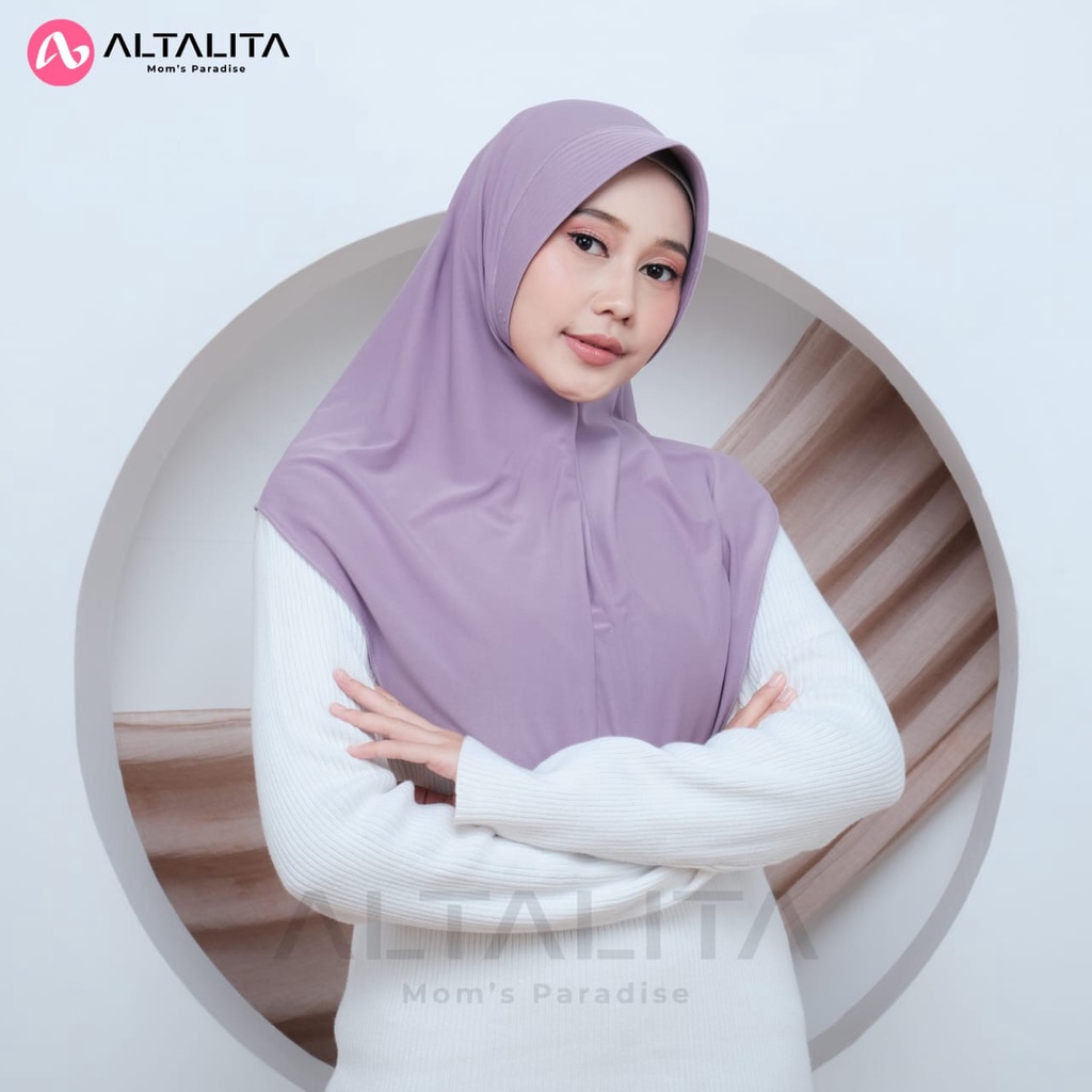 Altalita - Hijab Instan Bergo Sport Hamidah Menutup Dada Kerudung Instan Qaila Penguin Size M Jilbab Bergo Jersey Premium Cocok Untuk Sekolah Olahraga Volly Futsal Senam dan Sehari-Hari