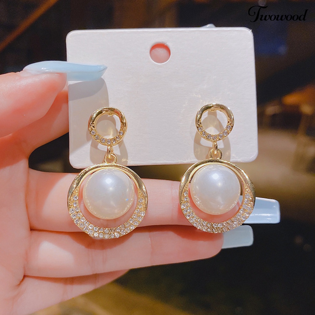 Twowood 1pasang Anting Pejantan Bling Berlian Imitasi Berongga Cincin Elegan Berbentuk Hati Mutiara Imitasi Drop Earrings Perhiasan Aksesoris