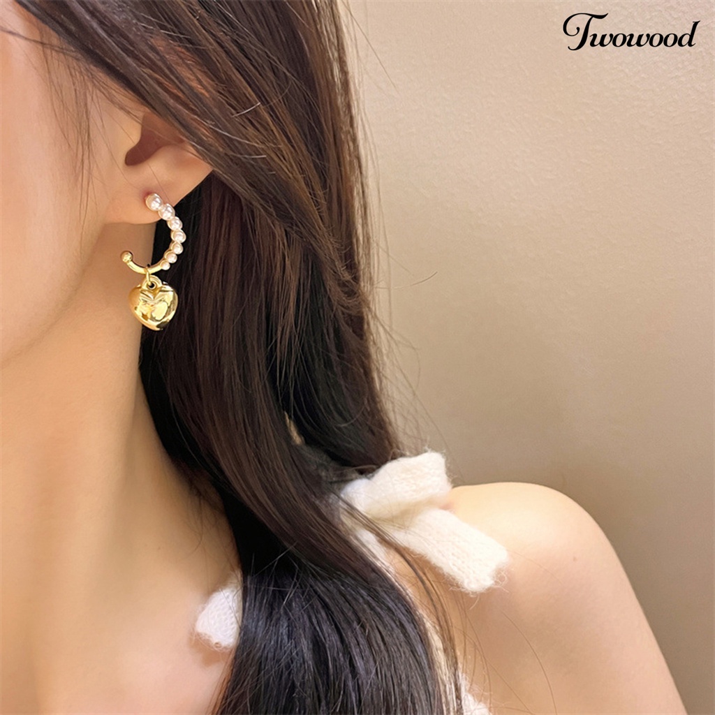 Twowood 1pasang Drop Earrings Temperamen Elegan Mutiara Imitasi Terang Kilau Geometris Hias Hadiah Wanita Romantis Hati Liontin Stud Earrings Perhiasan Untuk Pakaian Sehari-Hari