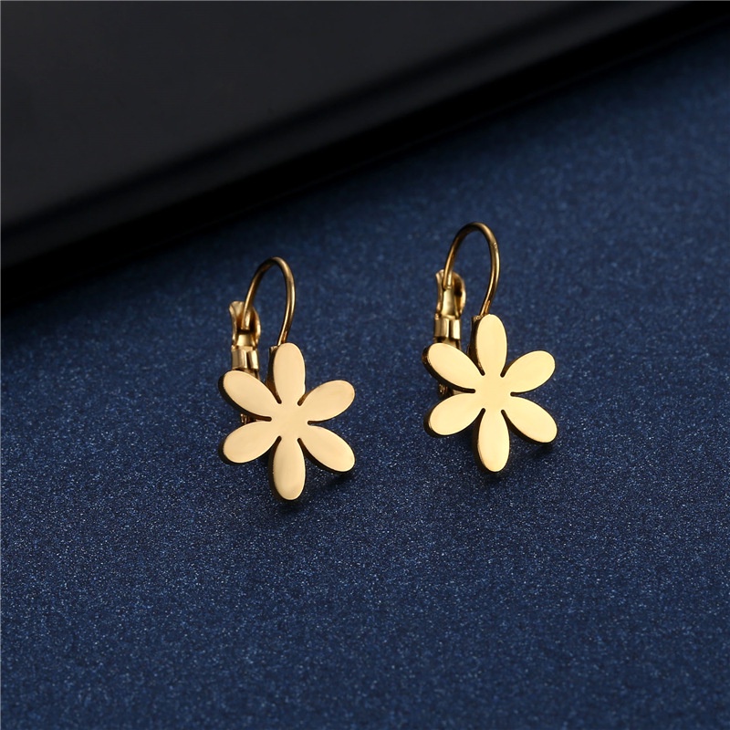 Anting Bunga Daisy Fashion Korea Kepribadian Wanita Anting Bunga Gaya Logam Hadiah Perhiasan Elegan