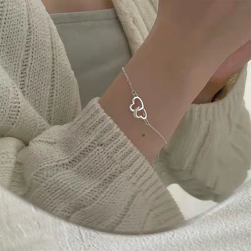 Versi Korea Berongga Peach Hati Ganda Gelang Berbentuk Hati Perempuan Gaya Keren ins Sederhana Gaya Niche Ringan Tipis Gaya Cinta Hati Gelang