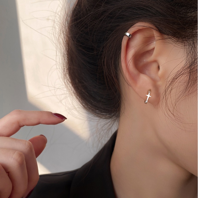 Kami Bunga Punk S925 Perak Hitam Bintang Lingkaran Hoop Anting-Anting Untuk Wanita Pria Unisex Fashion Tindik Tulang Rawan Anting-Anting Chic Telinga Manset Perhiasan Aksesoris