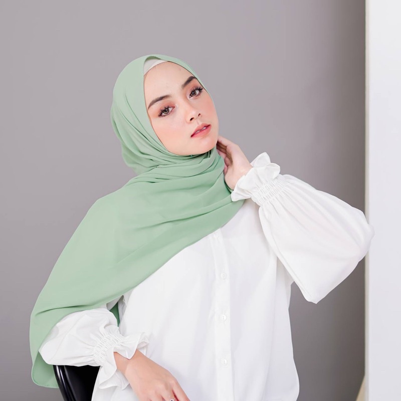 Hijab Jilbab Pashmina Ceruty Baby Doll  Premium Terbaru 2023 By Mardhatillah Warna hijau matcha gree