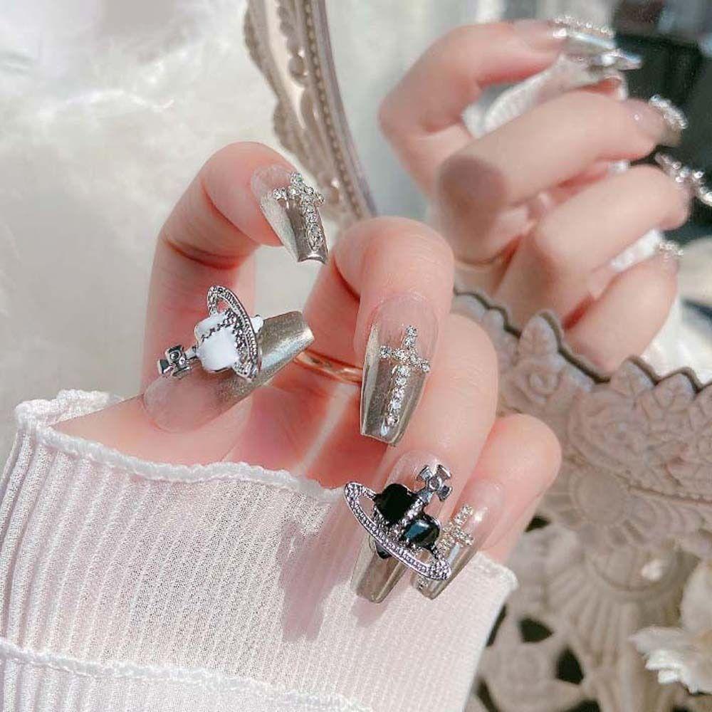 Rebuy Nail Rhinestones Fashion Retro Western Empress Dowager Manicure Aksesoris Jepang Nail Art Metal Cross 3D Nail Art Drills