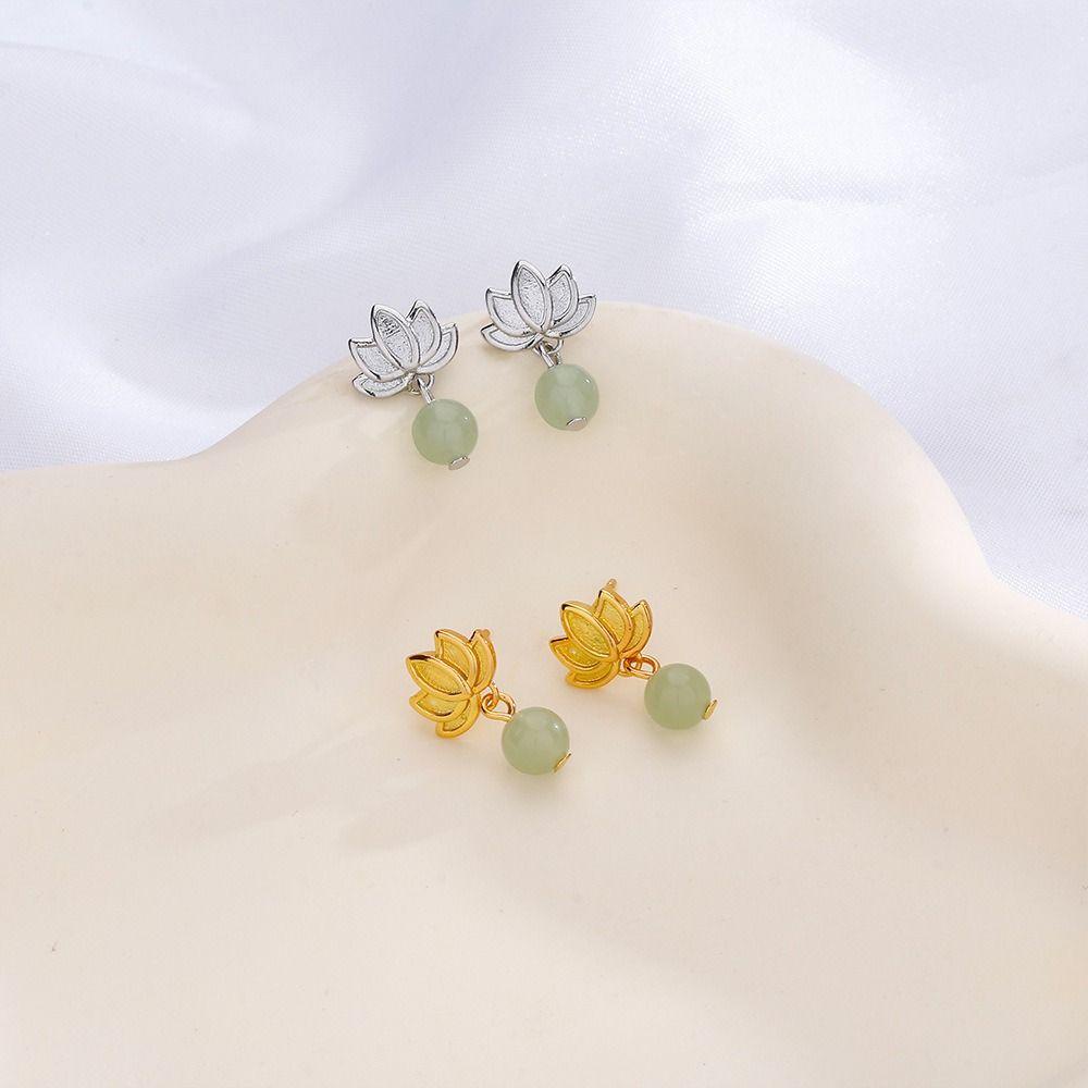 Mxbeauty Wanita Menjuntai Anting Temperamen Indah Halus Perhiasan Fashion Imitasi Hetian Giok Hanfu Ornamen Lotus Drop Earrings Stud Earrings