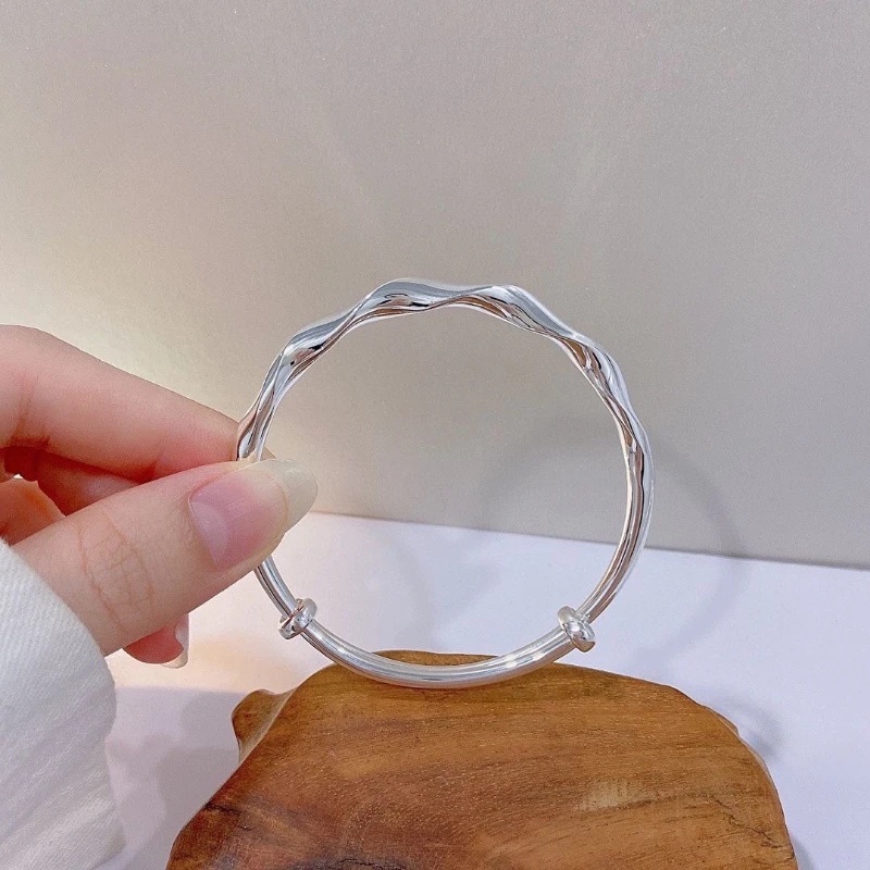 Pacaran Suasana Gelang Hias Minimalis Tidak Teratur Perhiasan Aksesoris Gelombang Mengkilap Ladies' Bangle Adjustable Silver Alloy Bracelet