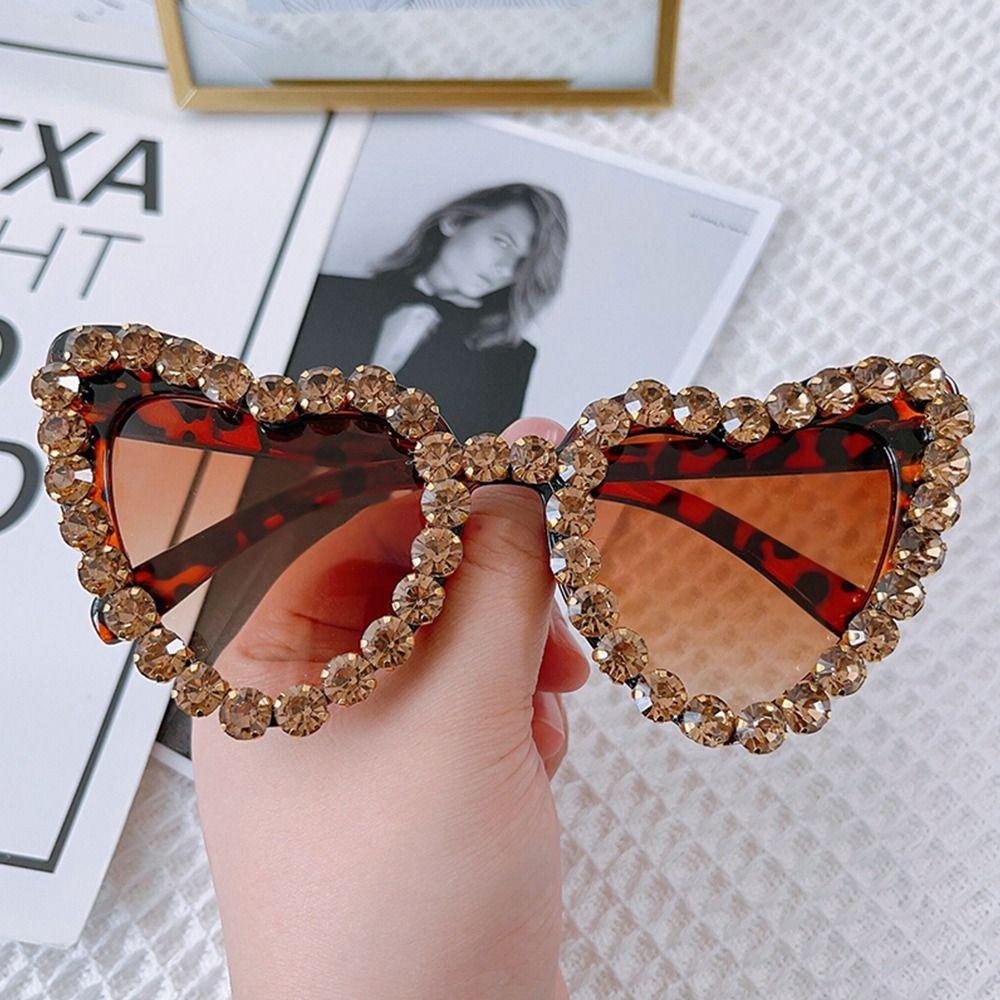 R-flower Heart Sunglasses Vintage Shining Ladies Eyewear Kacamata Hip Hop Untuk Wanita