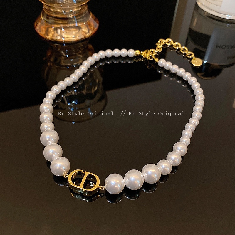 Temperamen Retro Kalung Mutiara Pendek Korea Fashion Kalung Huruf Emas Untuk Wanita Fashion Aksesoris Hadiah