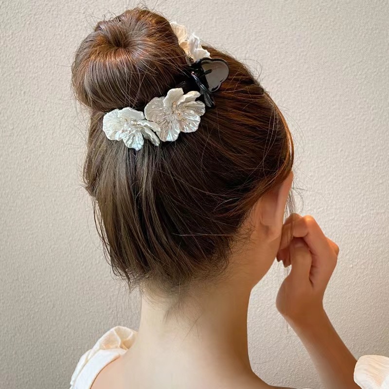 Korea Cahaya Mewah Super Fairy Flower Balls Head Grab Clip Senior Sense Back Head Hair Clip