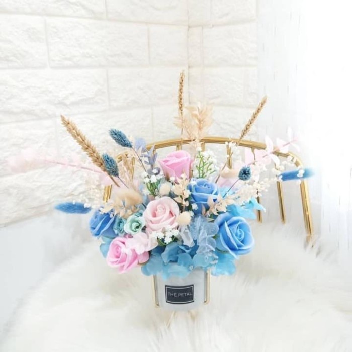 

⭐BISA COD⭐ Big Flower Box|ARTIFICIAL DRIED FLOWER BOX | BUNGA PLASTIK DAN KERING - Biru Muda