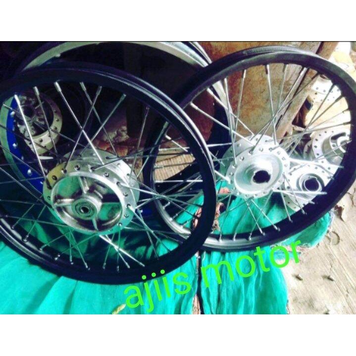 velg pelek jari-jari pariasi depan belakang YAMAHA VEGA R lama /f1zR