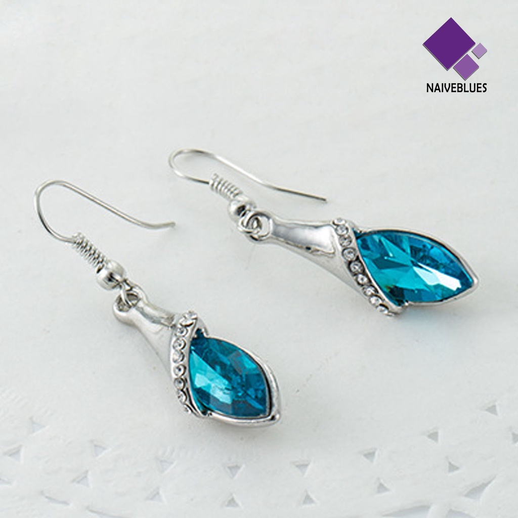 Naiveblue &gt; 2 Pcs/Set Pengerjaan Indah Anting Mulia Set Indah Bersinar Kristal Liontin Kait Anting