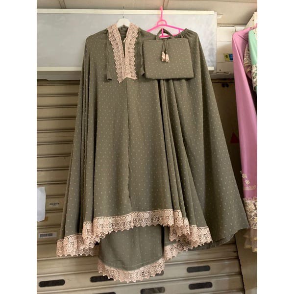 Limited Mukena Dewasa Mukena Dewasa 2 In 1 Rayon Crinkle Airflow Uragiri Mukena Jumbo Terkini M49 / 